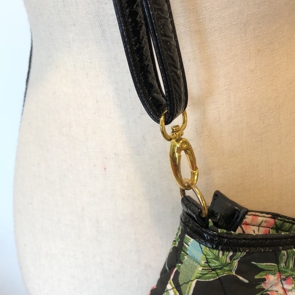 Maggi B Quilted Big hobo  cross-body bag Floral island leaf pattern handle black - Picture 3 of 11